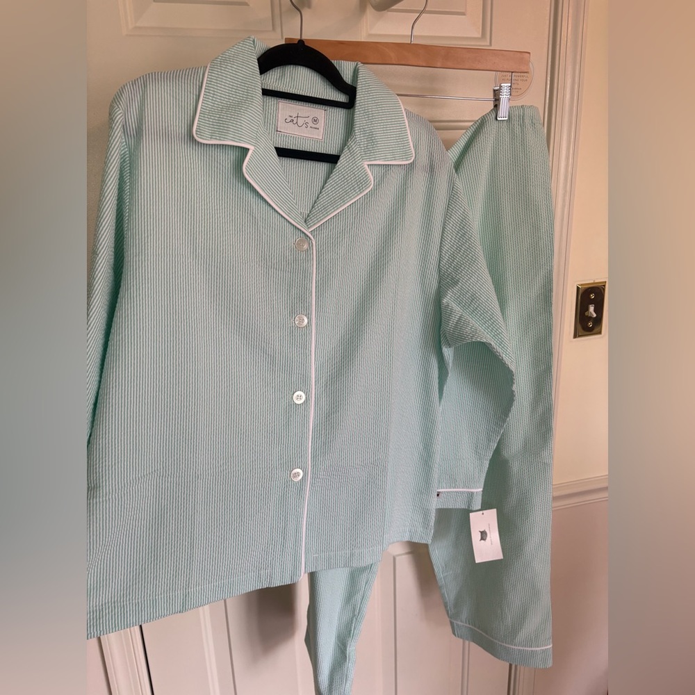 Women's NWT Mint Pajama Set with White Trim